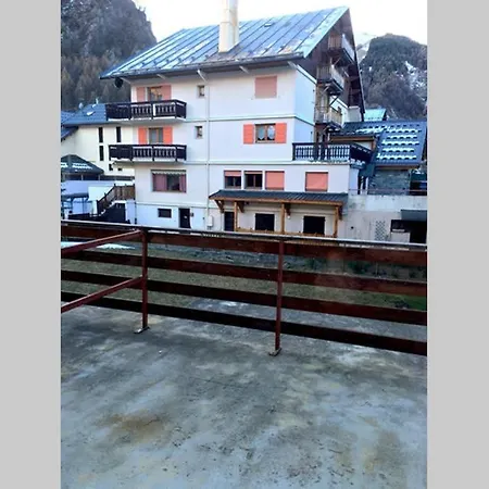 Jaune Genepi - 4 Personnes - 49M2 Et 17M2 Terrasse Valloire Exterior photo