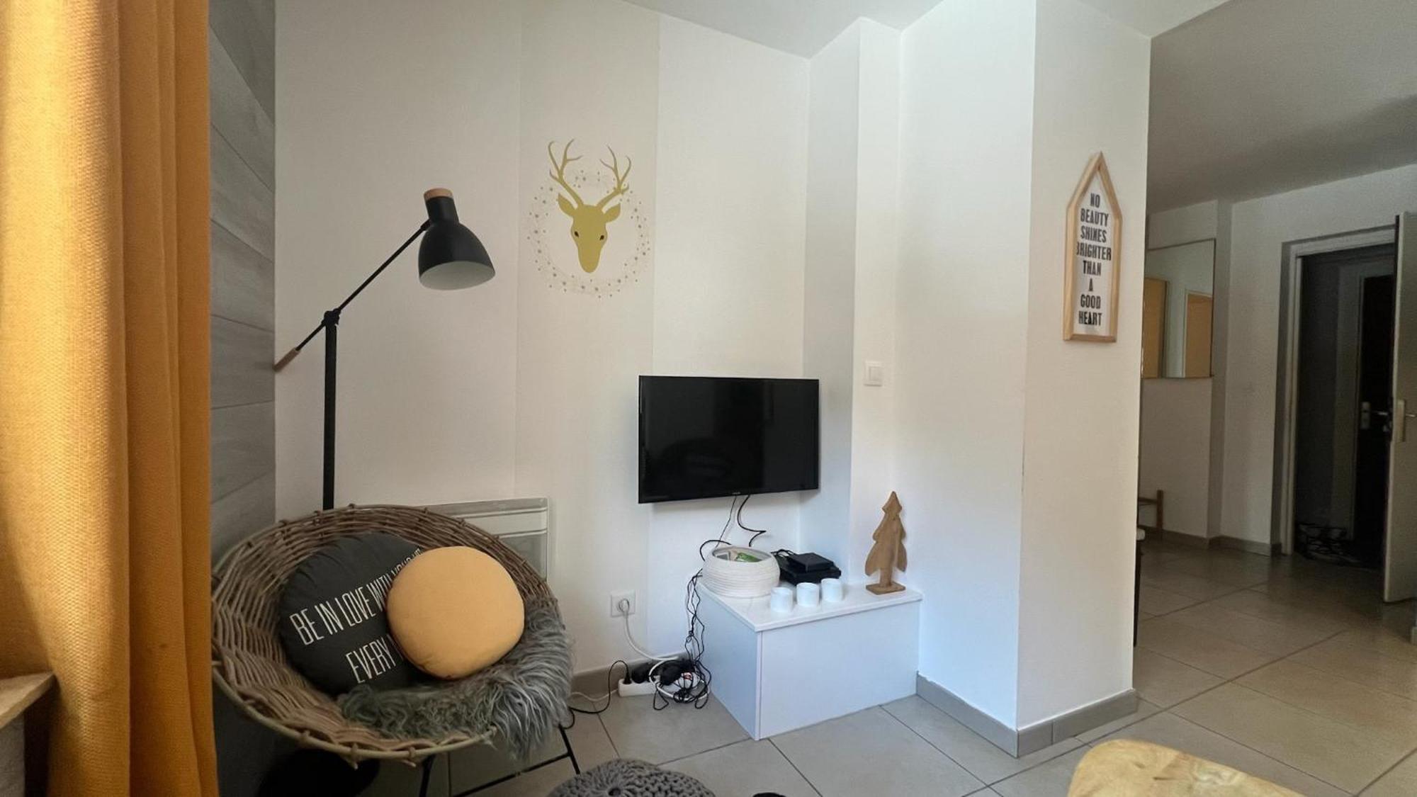 Apartment Jaune Genepi - 4 Personnes - 49m2 Et 17m2 Terrasse *